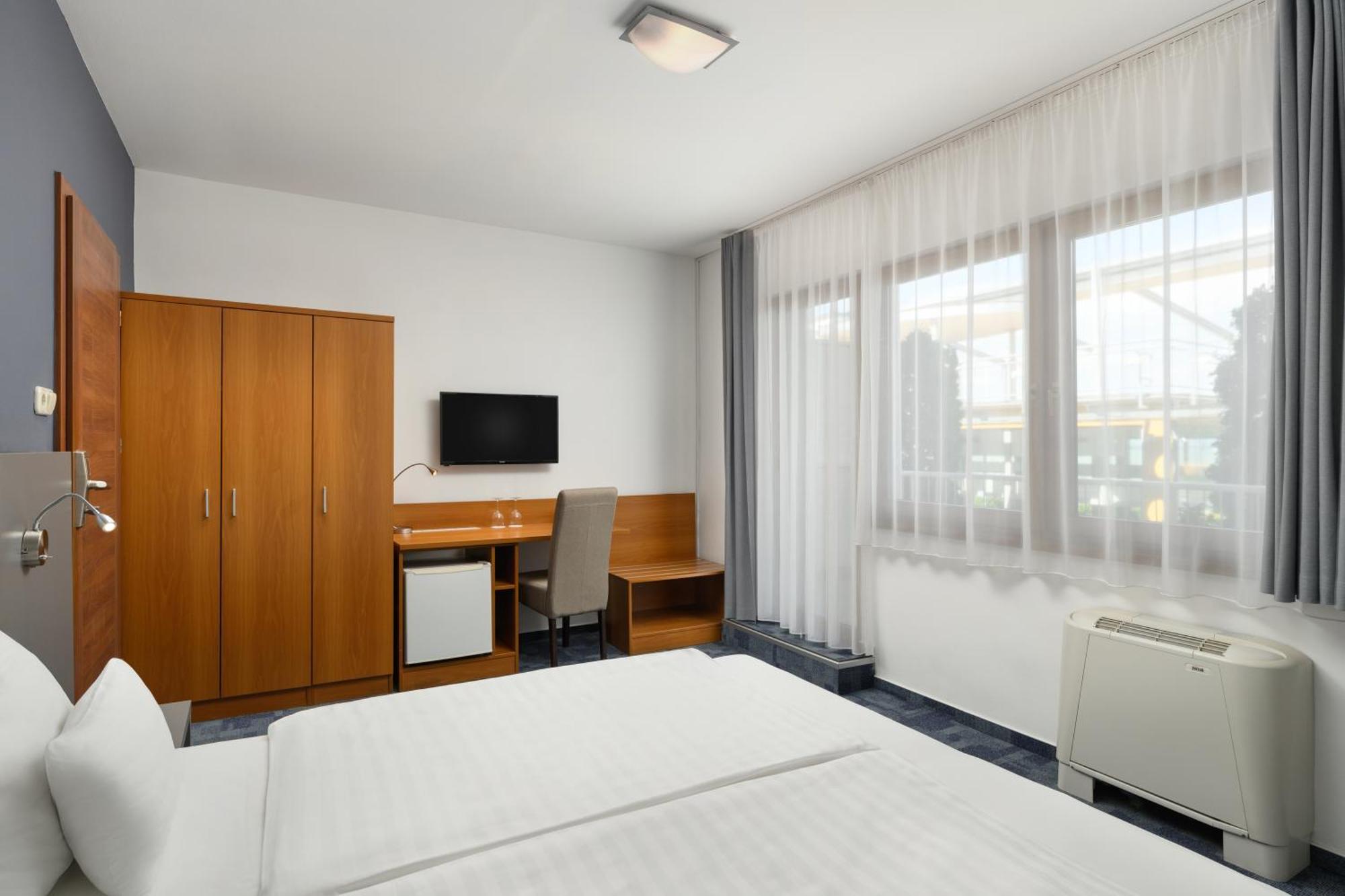 Classic Double Room