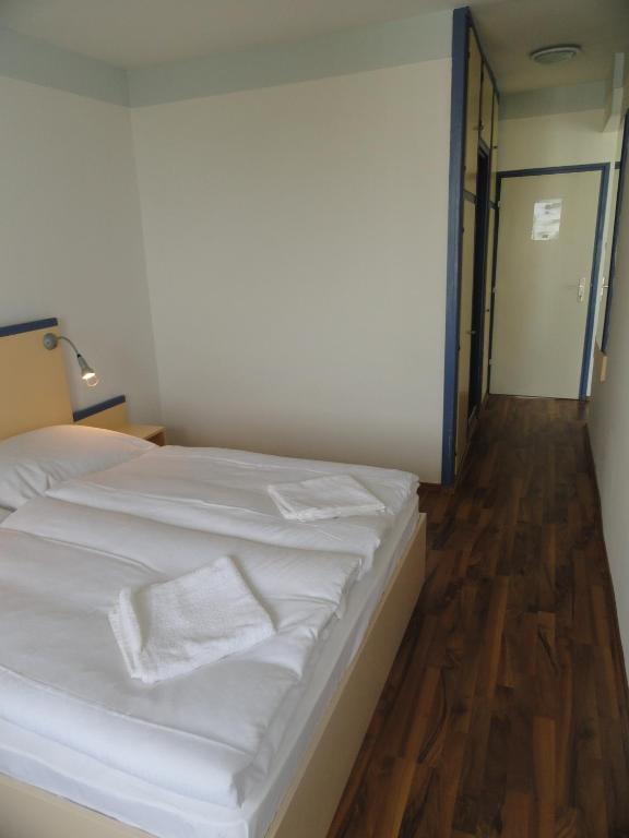 Double Room Balcony,62510947:JPEG