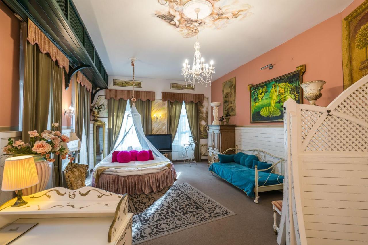 Superior Queen Room