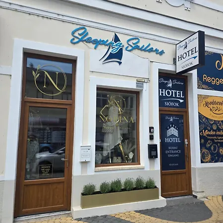 Sleeping Sailors Boutique Hotel-3